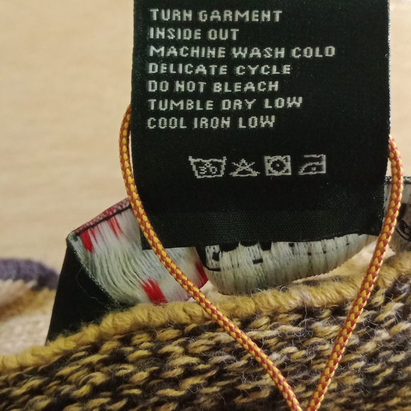 Ekco Sweater Nwt - Picture 7 of 7